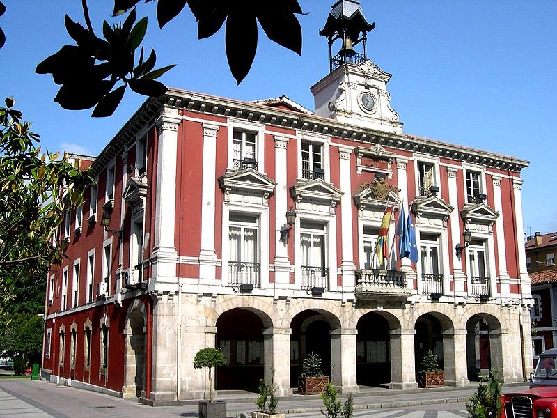 Mieres refuerza la lucha contra los excesos de velocidad con un nuevo radar móvil