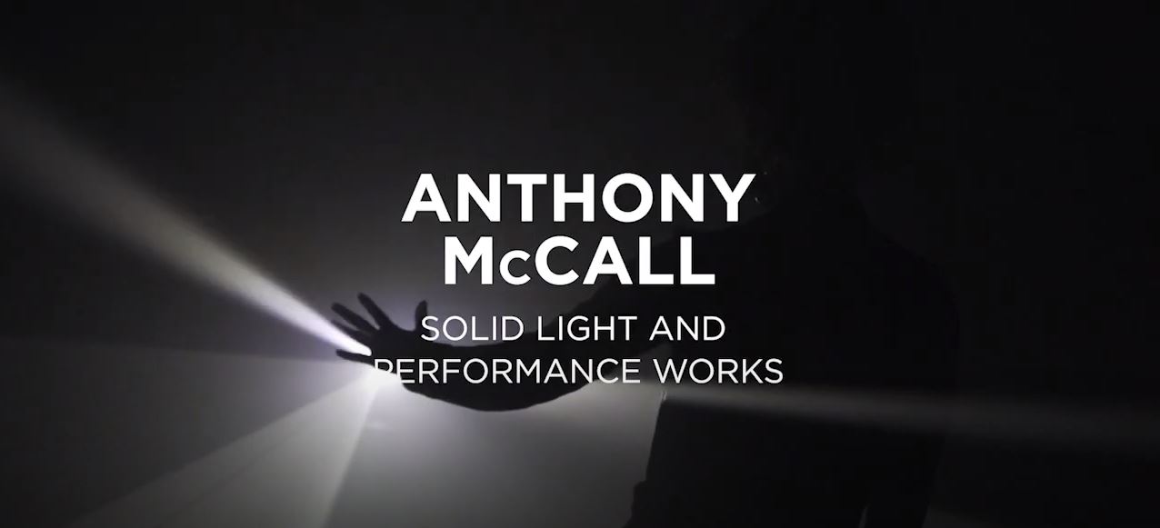 Mieres programa dos nuevas jornadas de visitas guiadas al Pozu Santa Bárbara y a la exposición “Solid light”, de Anthony McCall