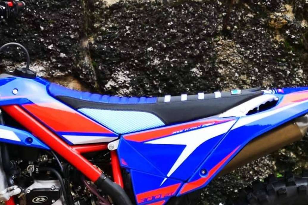 JM-FUNDAS expone las características de los asientos de moto