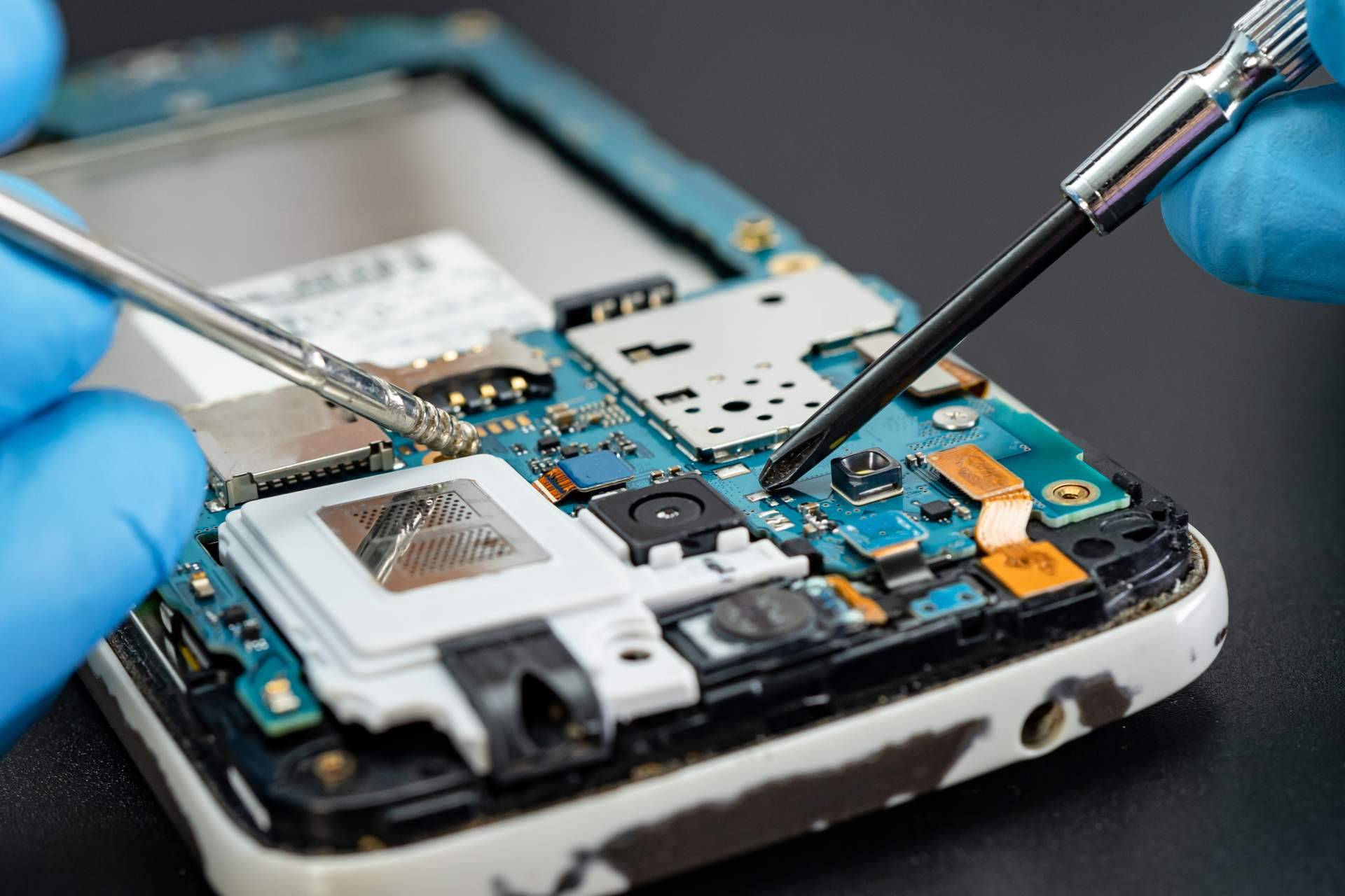Reparaciones de móviles al instante de la mano de uno de los líderes del sector, Mundo del Móvil