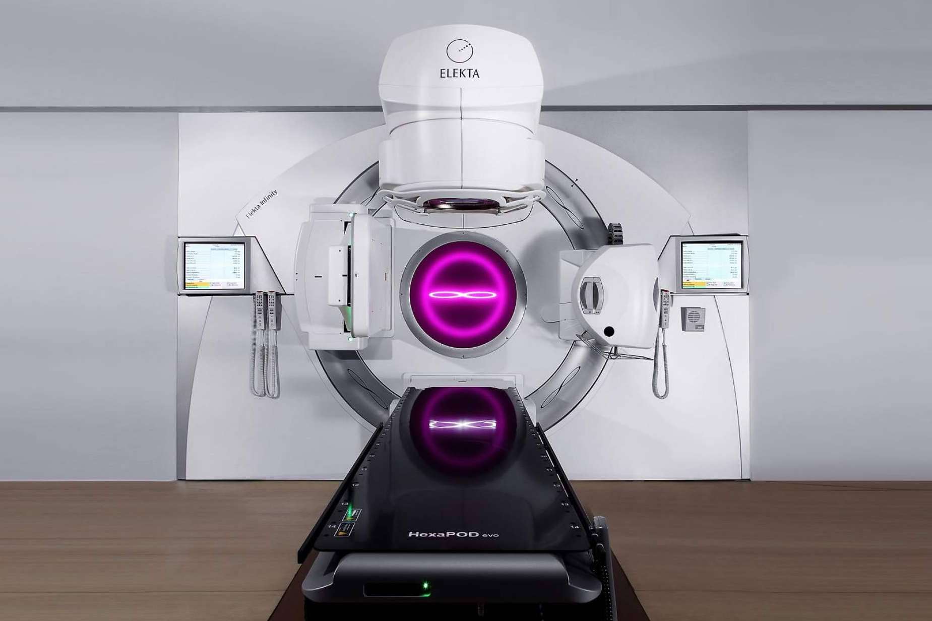 Oncología de radiación para el cáncer de próstata, el enfoque del Dr. Juan Carlos Galvis, experto en urología oncológica en Bogotá