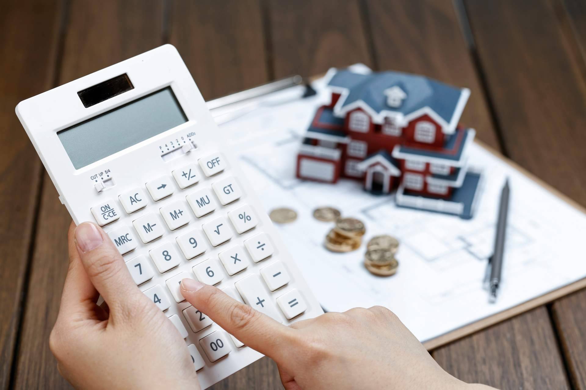Descubrir los gastos de cambiar la hipoteca de banco con esta plataforma financiera
