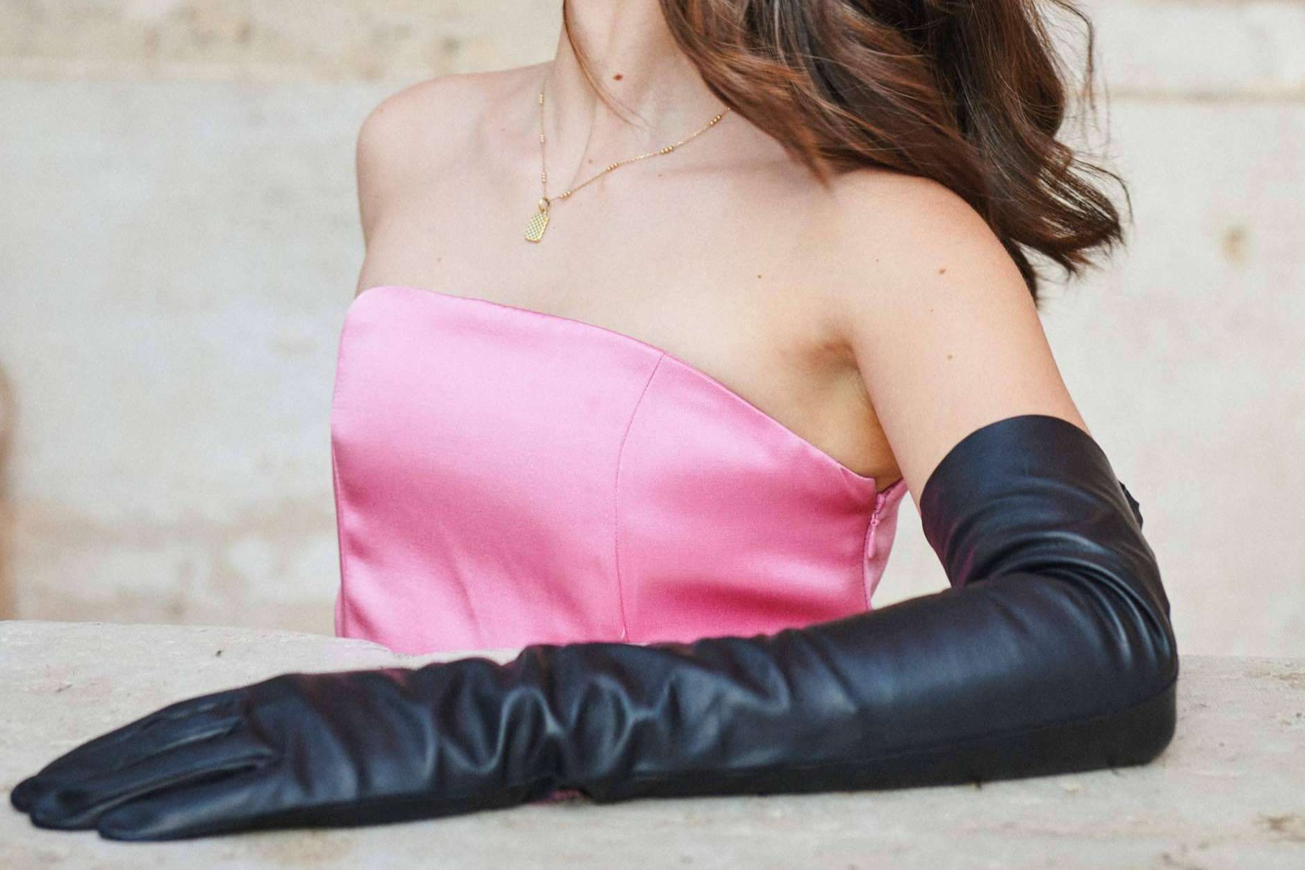 Guantes largos en looks cotidianos, una tendencia a la que apuntarse este invierno