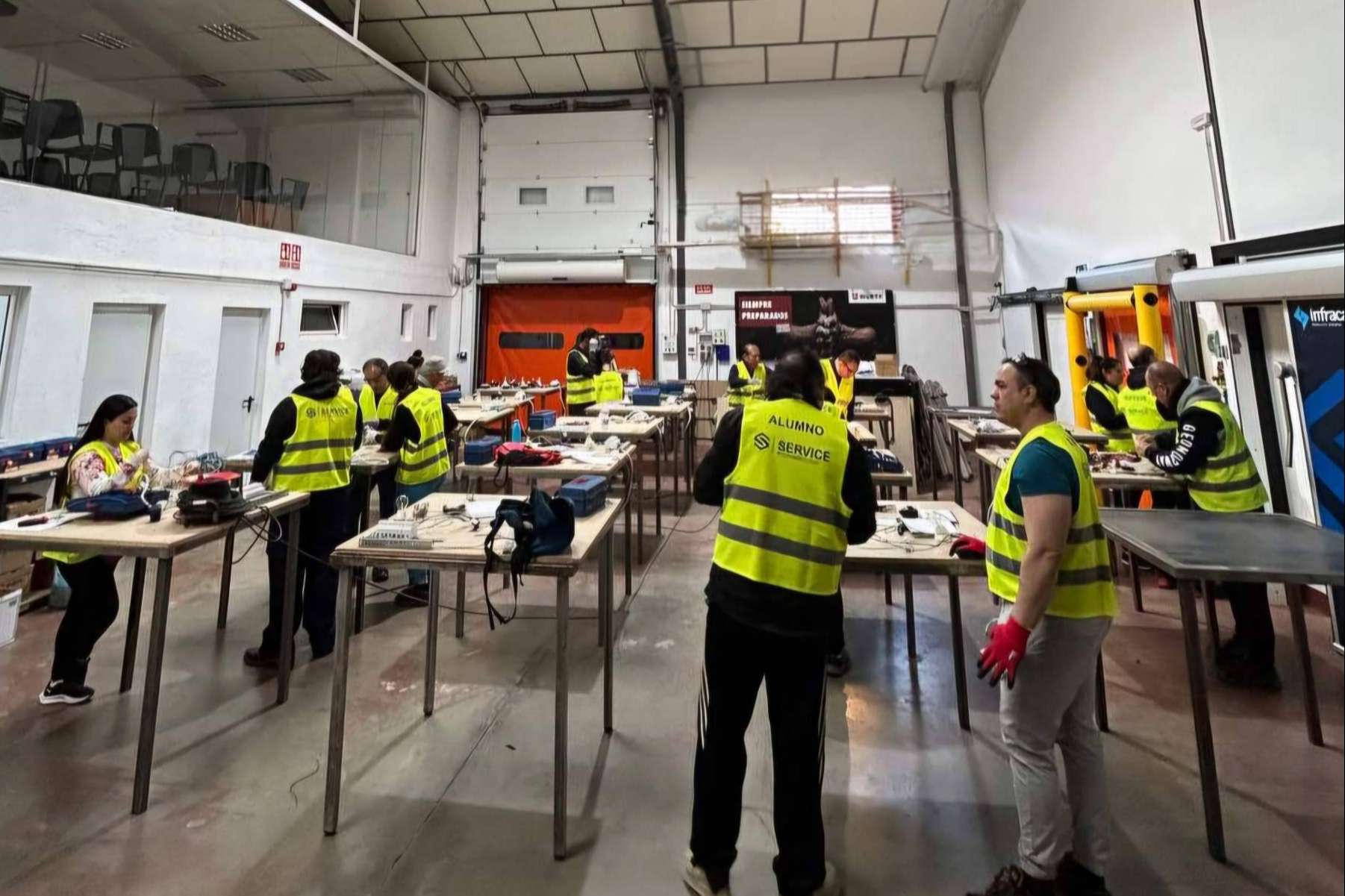 Excelencia educativa en los programas formativos de Servicedoor Formación