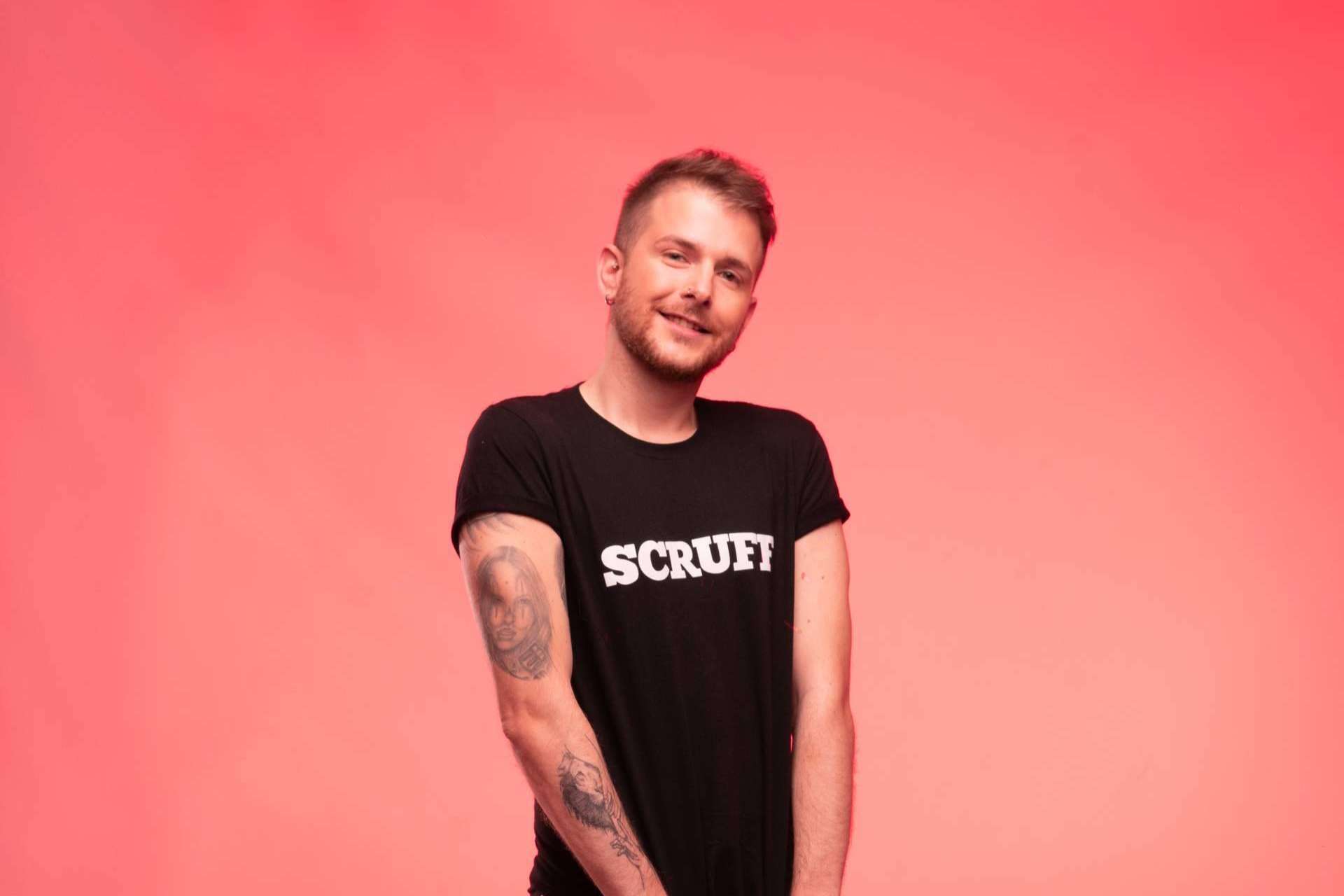 La app GBTQ+ SCRUFF garantiza experiencias seguras, completas y fiables es SCRUFF