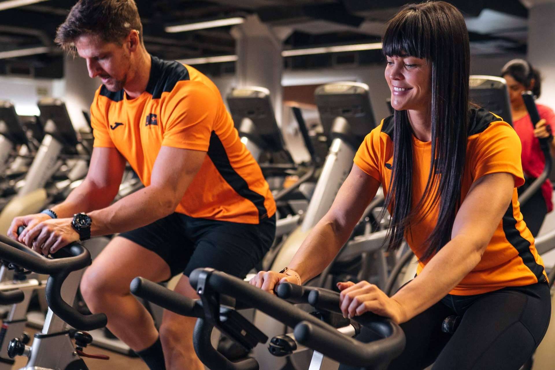 VivaGym habla sobre qué es mejor, ¿Entrenar por la mañana o por la tarde?