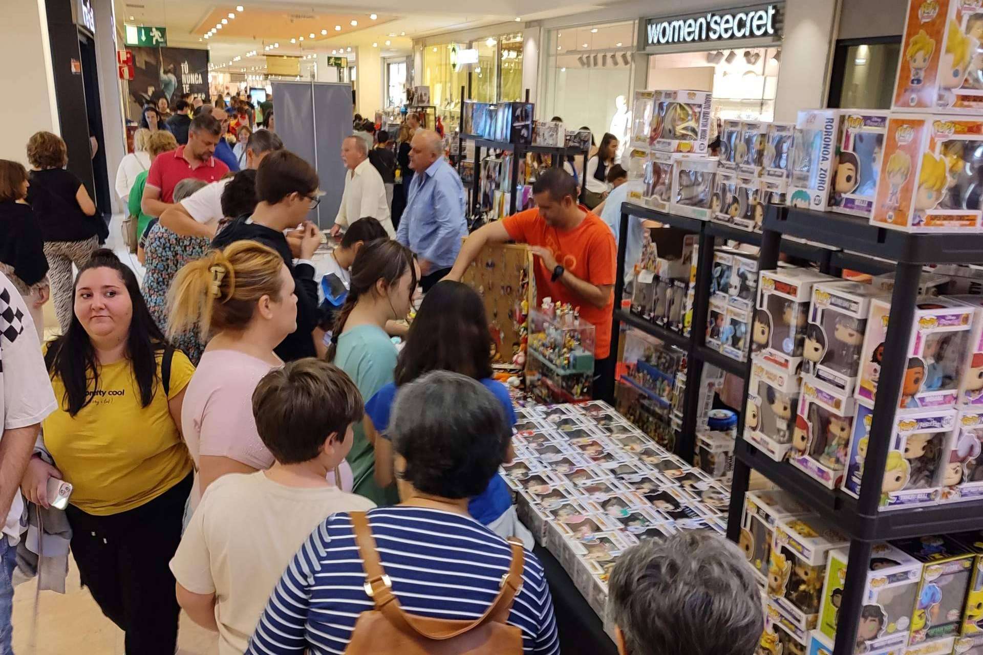 Cruzar la plataforma 9 ¾ y emprender el viaje al centro comercial Plaza Loranca 2 este sábado 8 de junio
