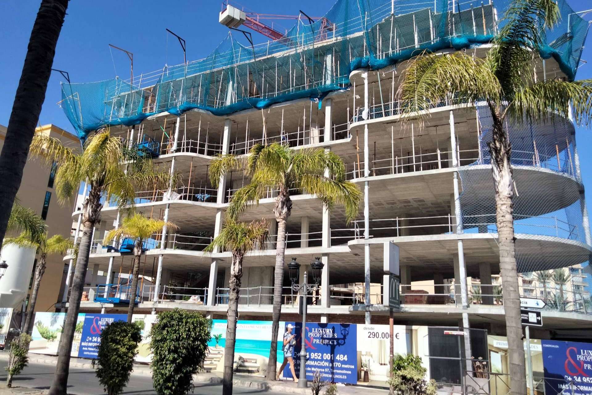 LUXURY PROPERTIES & PROJECT anuncia el cumplimiento de un nuevo hito con la terminación de la estructura del edificio CASTILLO SAN MIGUEL en Torremolinos