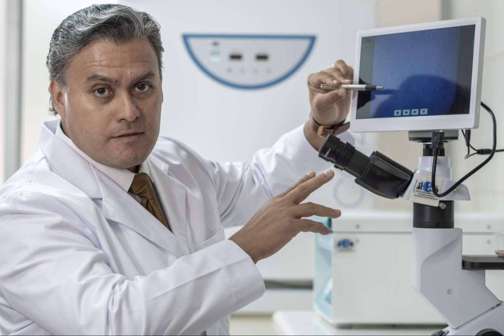 Tratamiento de precisión en cáncer avanzado, más allá de la quimioterapia y radioterapia; Entrevista a Dr. Ramón Gutiérrez