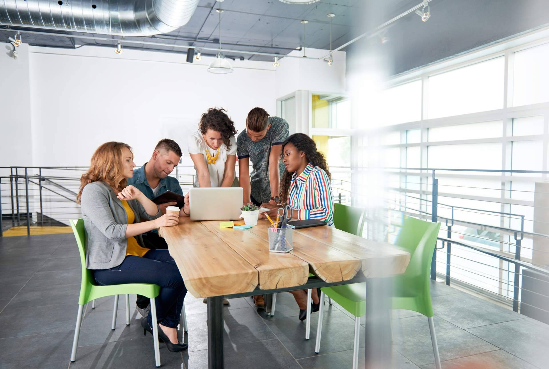 Israel Huerta aporta estrategias para lograr la fidelización de clientes