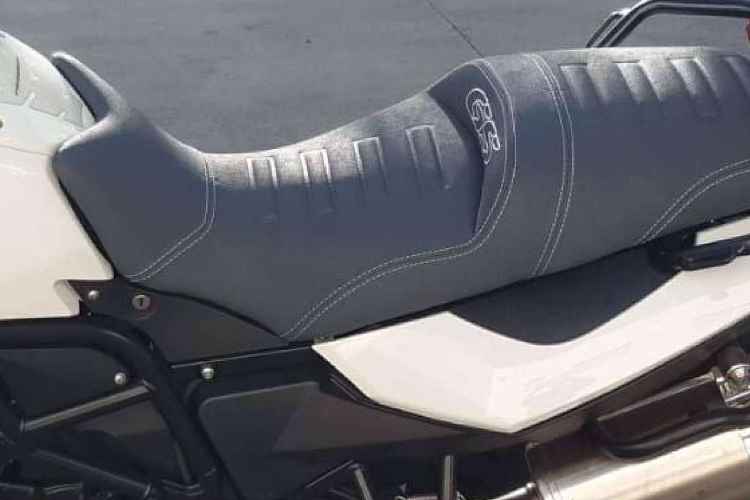 Personalización y tapizado de fundas de asiento de moto para todo tipo de marcas y modelos