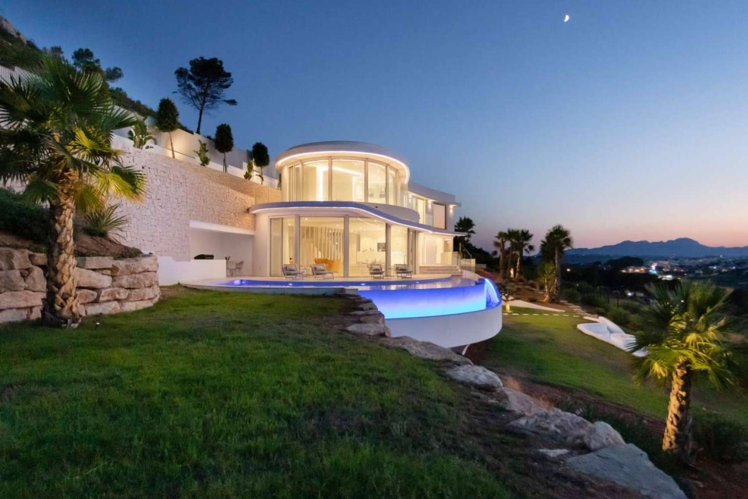 Adquirir una propiedad exclusiva en Costa Blanca Norte con MG Villas Luxury Property