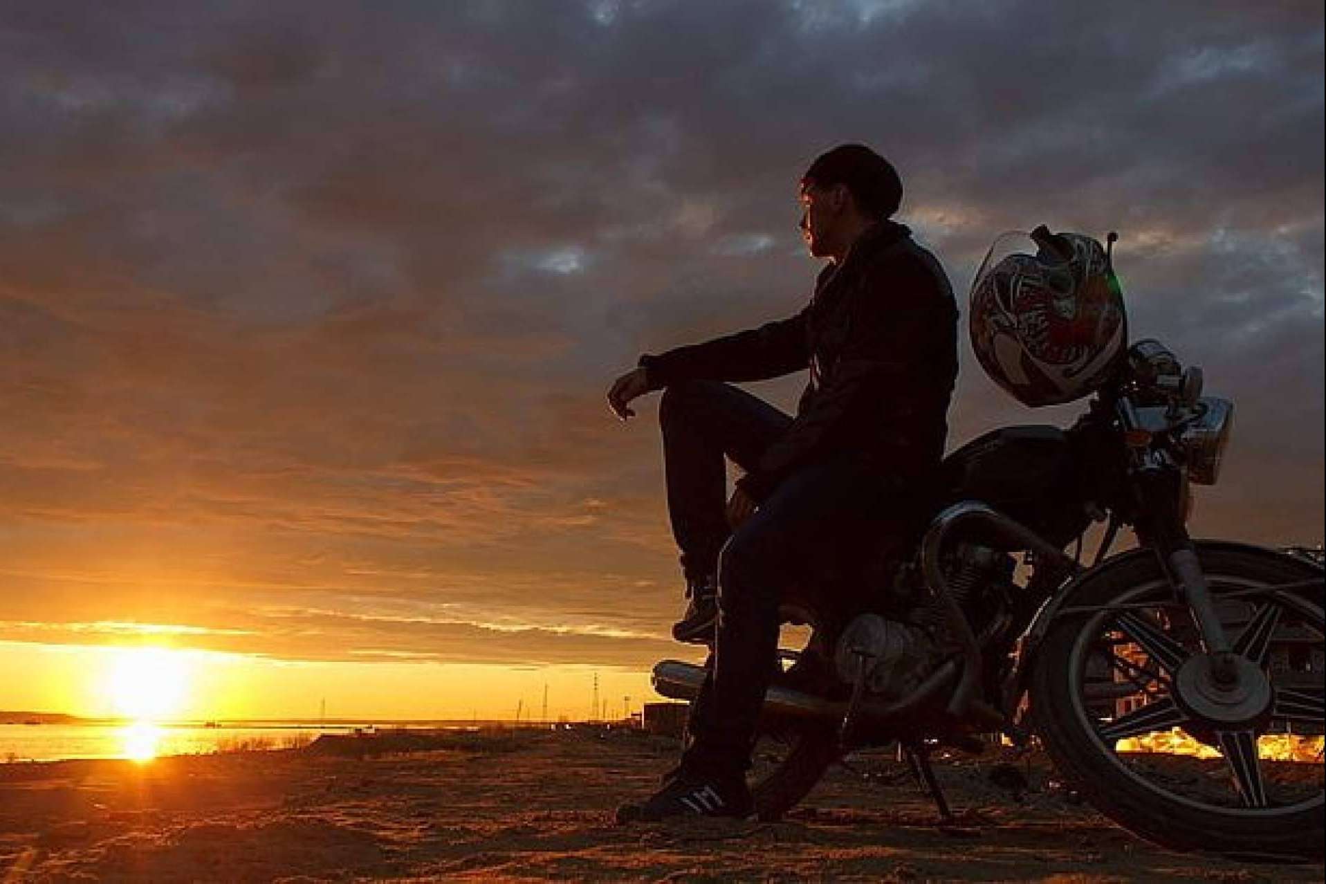 Recorrido por Asturias en moto de la mano del Sun to Sun Challenge