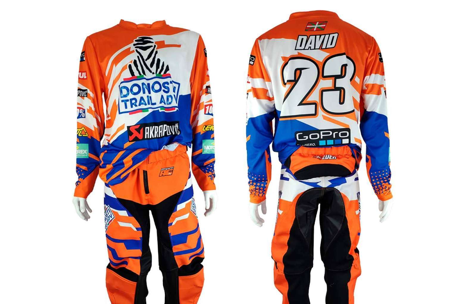 ADHESIVOSEMBARRADOS, una marca líder en ropa personalizada para deportes de moto offroad