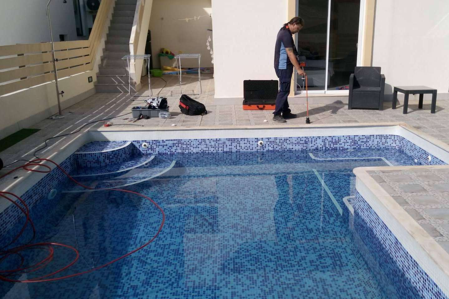Telefuga ofrece servicios profesionales de reparación de piscinas en Murcia