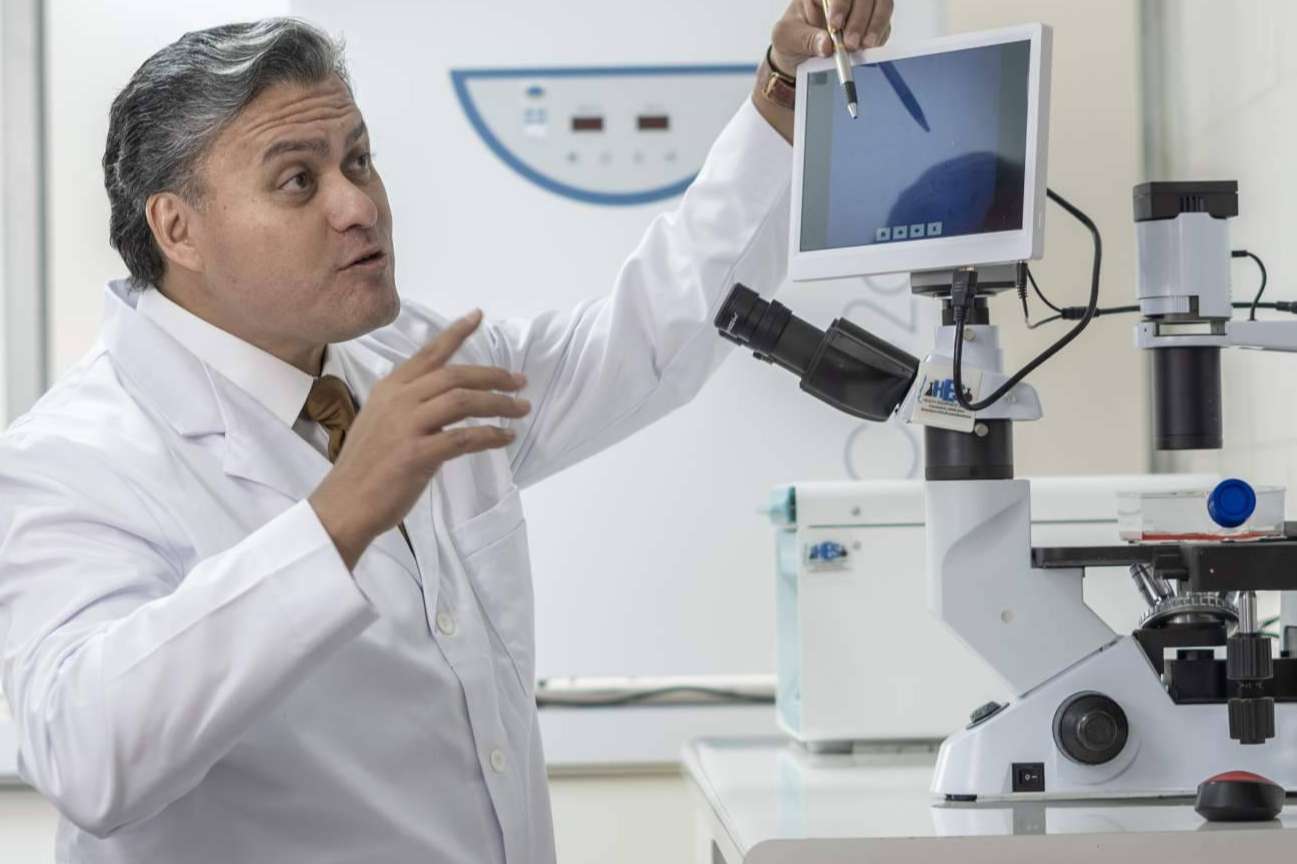 Dr. Ramón Gutiérrez en entrevista especial; Claves para evitar errores en el tratamiento del cáncer