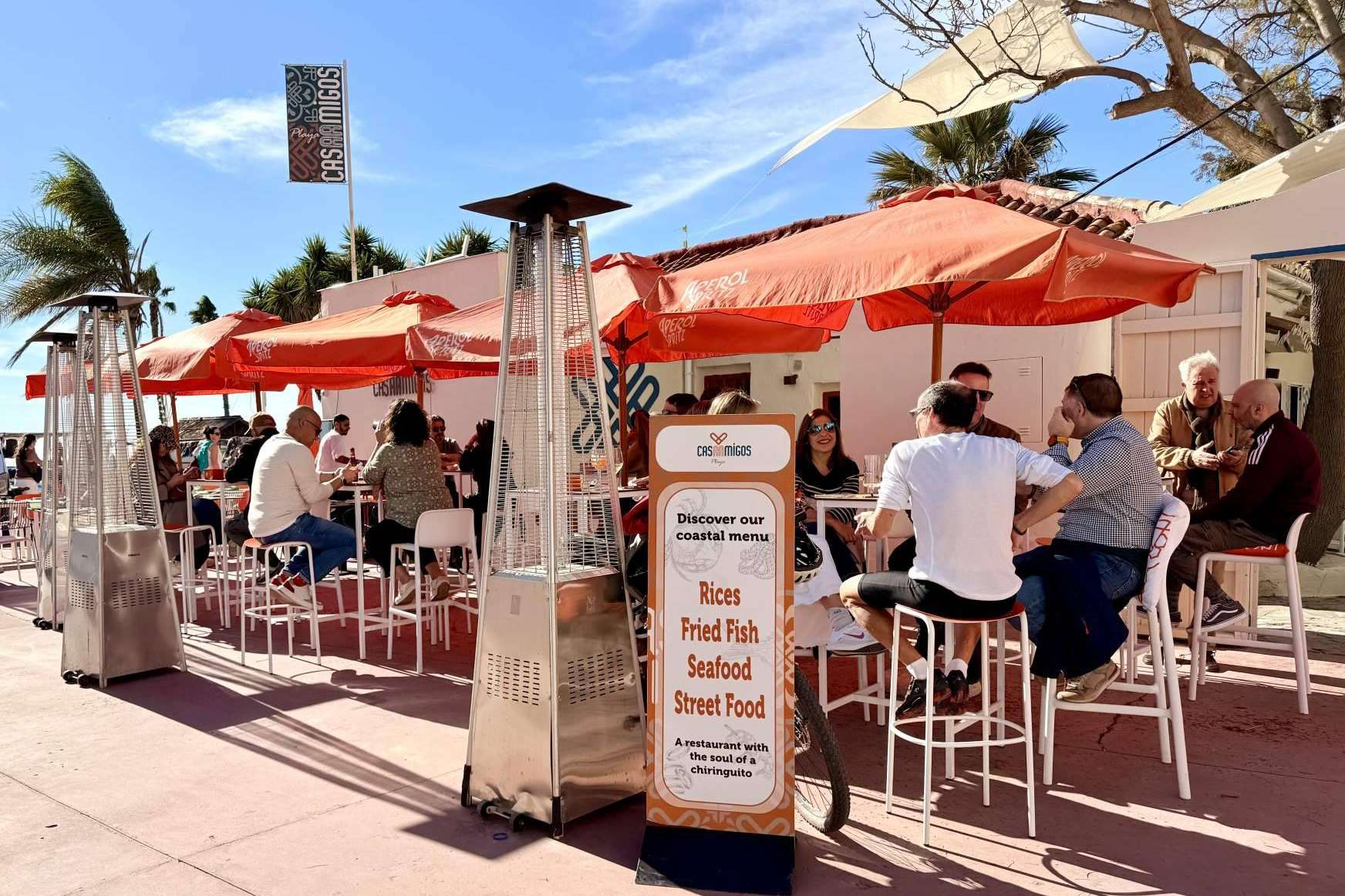 Casaamigos Playa, un nuevo referente gastronómico entre las Playas de Pedregalejo y El Palo en Málaga