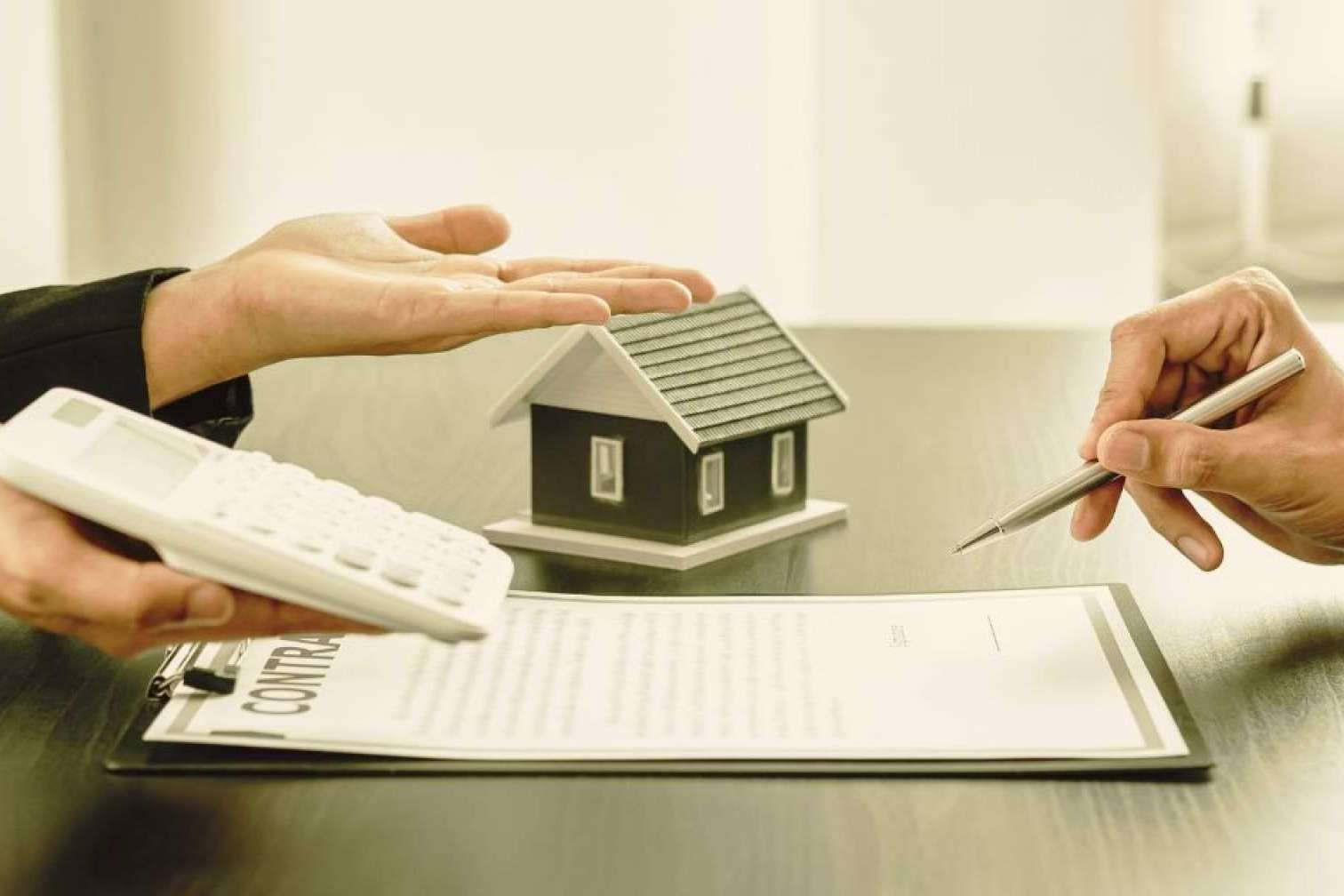 Descubrir cómo funciona el crowdfunding inmobiliario y sus beneficios