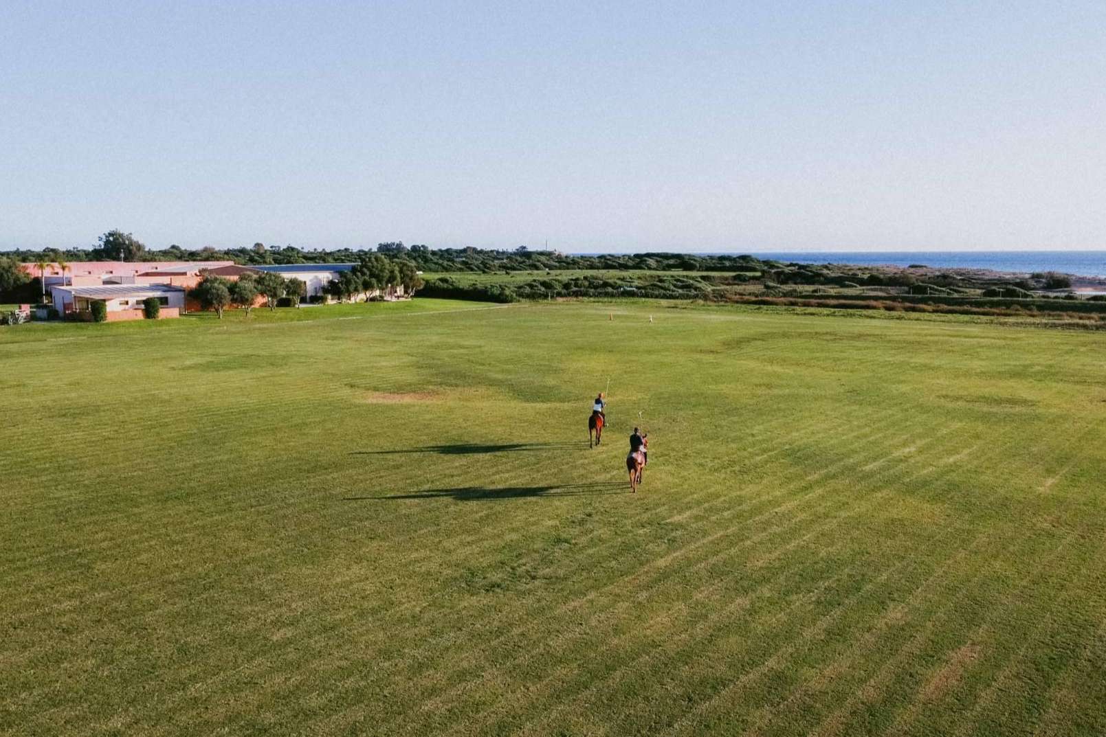 Trafalgar Polo Club; Exclusivos alojamientos de lujo frente al mar en la espectacular Costa de Cádiz