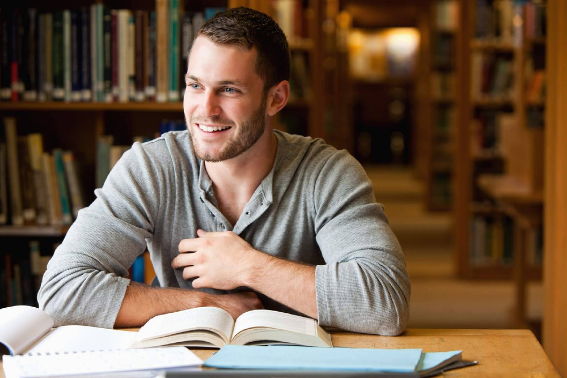 Apruebatodo impulsa la asesoría académica personalizada con soluciones para estudiantes universitarios