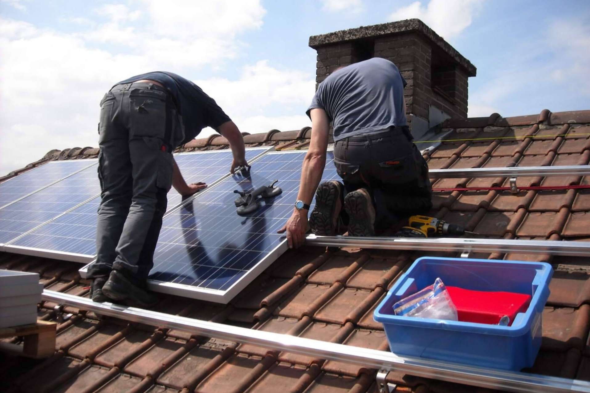 Subvenciones placas solares en 2025, Innovasol alerta sobre fraudes y refuerza su compromiso ético