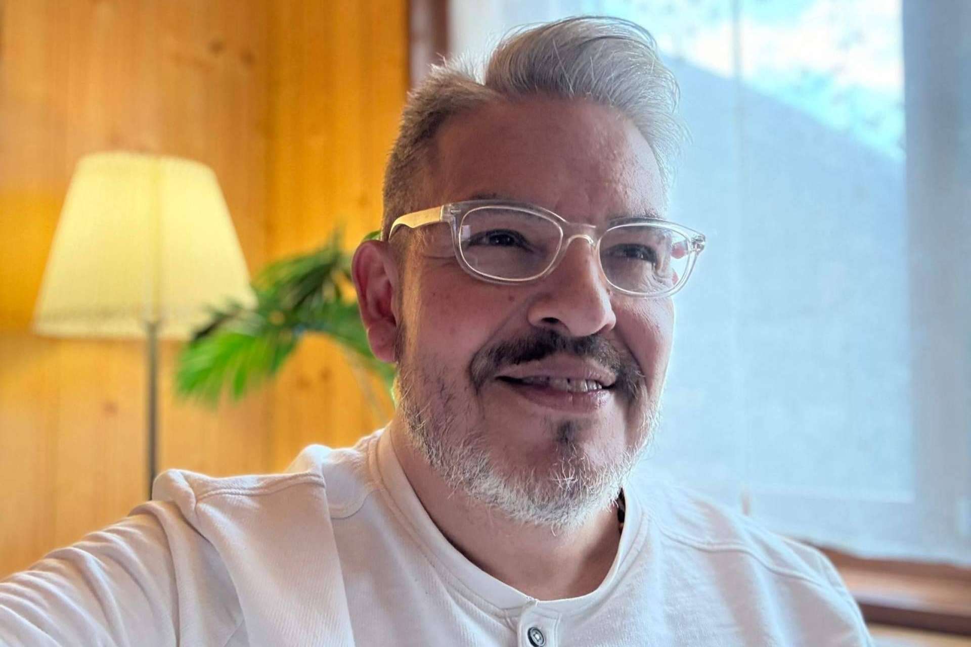 Jorge Esquirol lanza su segundo libro; ´La Pirámide del Alma´, un viaje introspectivo desde las escalinatas de Chichén Itzá hasta lo más profundo del ser.
