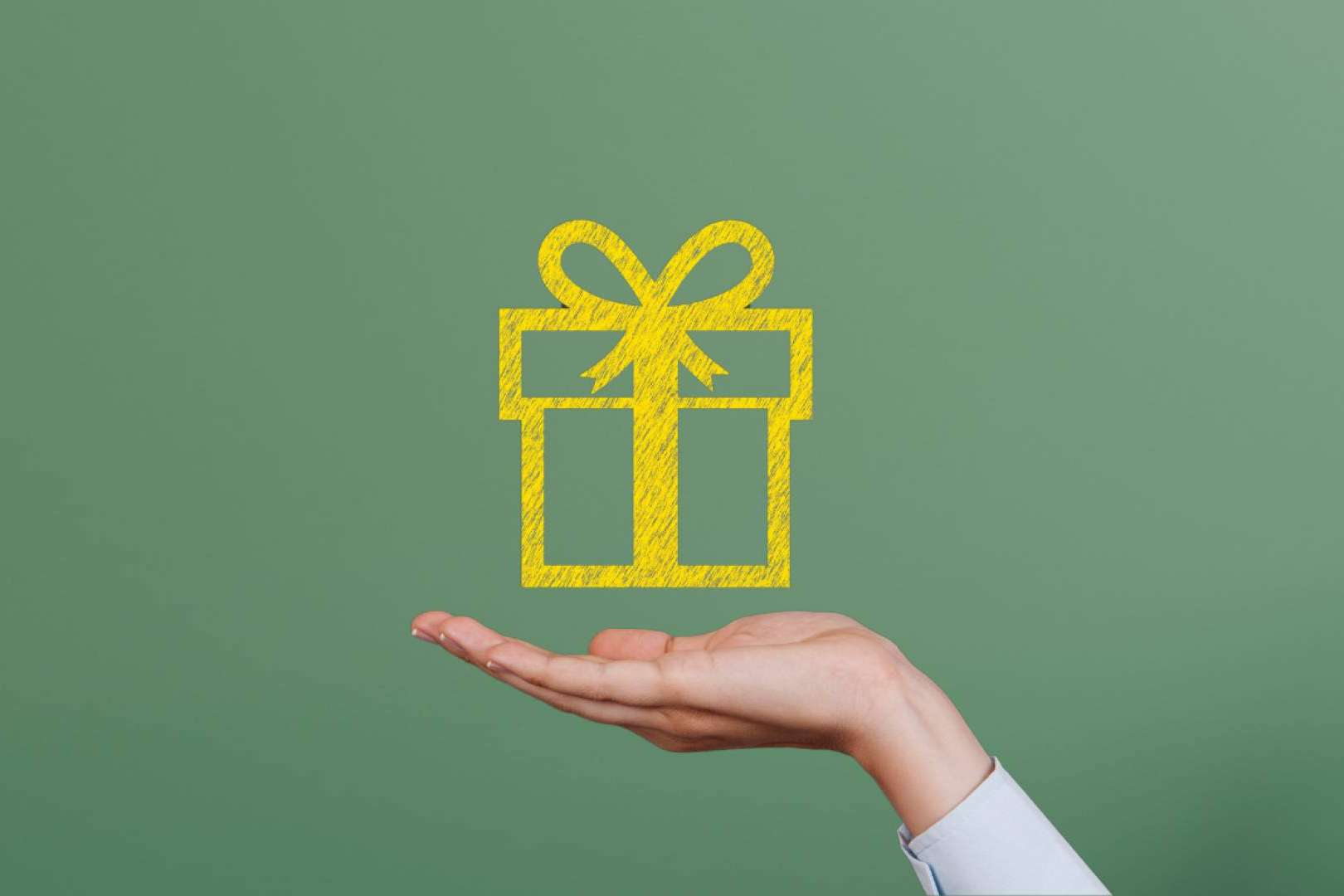 El error de gastar mucho para acertar con un regalo; así lo desmienten los expertos