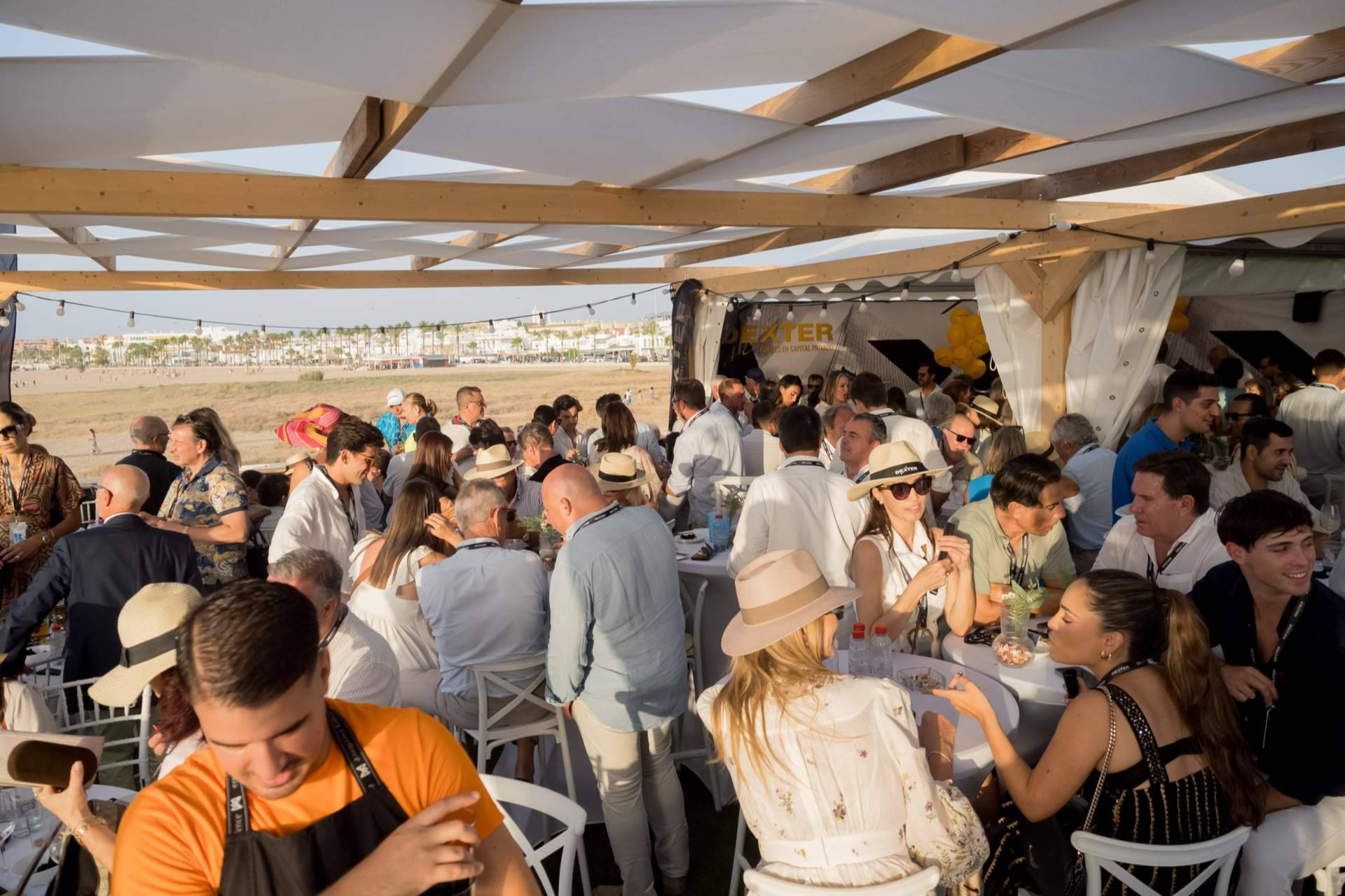 Gran concentración de empresarios para asistir en Sanlúcar al Gran Premio DEXTER