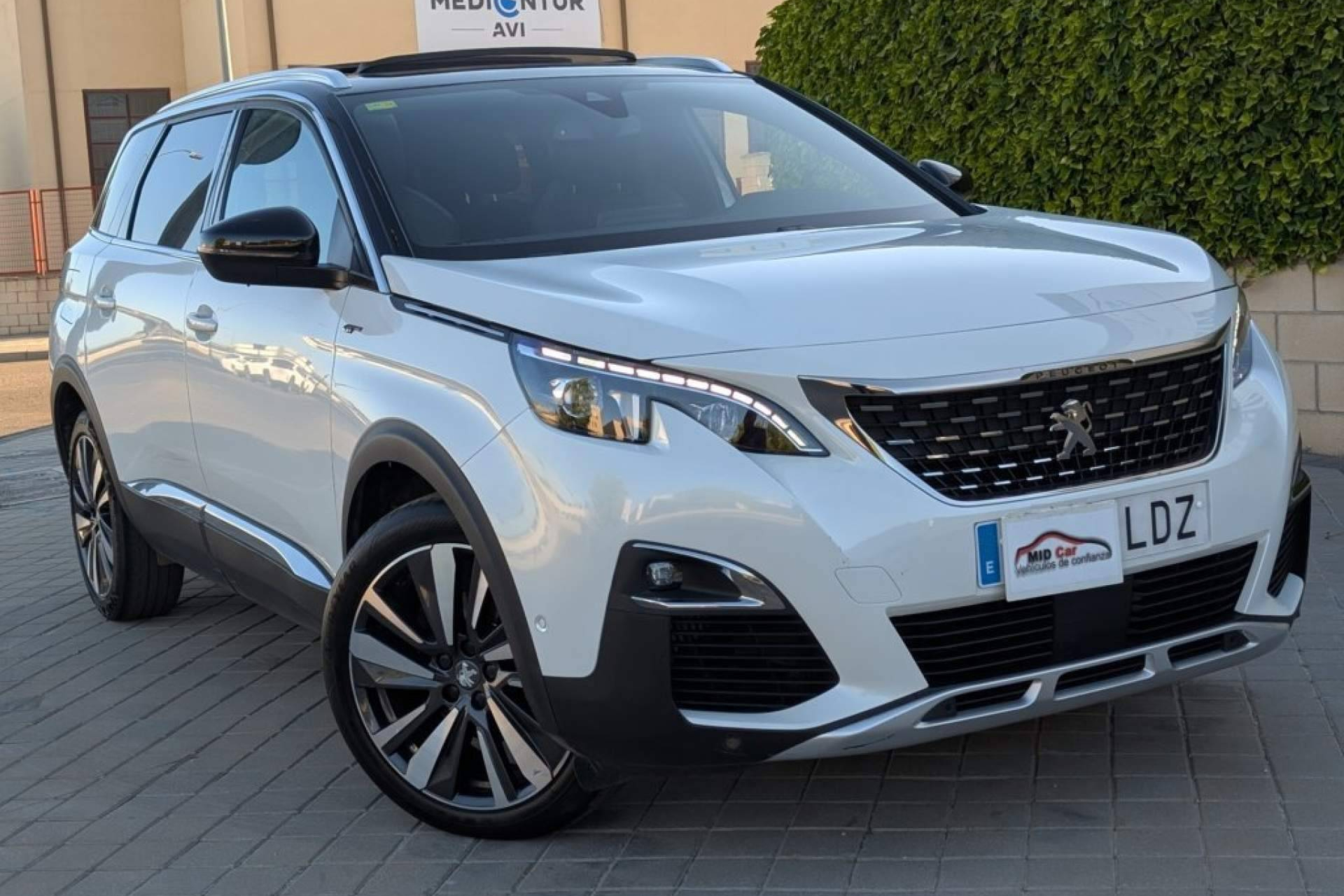 Garantía mecánica y coches nacionales; la fórmula de MID Car para crecer en Madrid