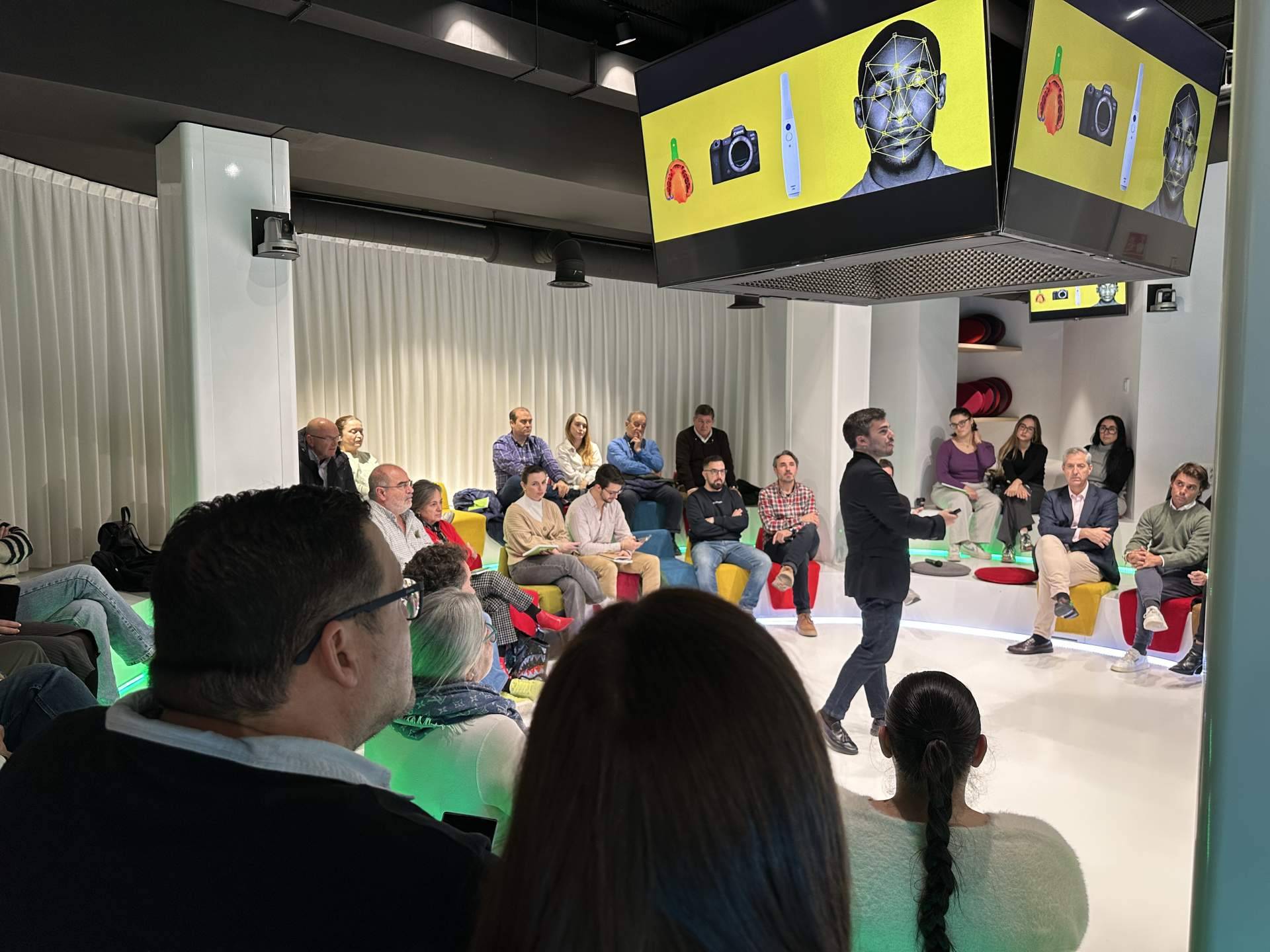 Dental Astur celebra un año más en Oviedo su 'Evento del Año'
