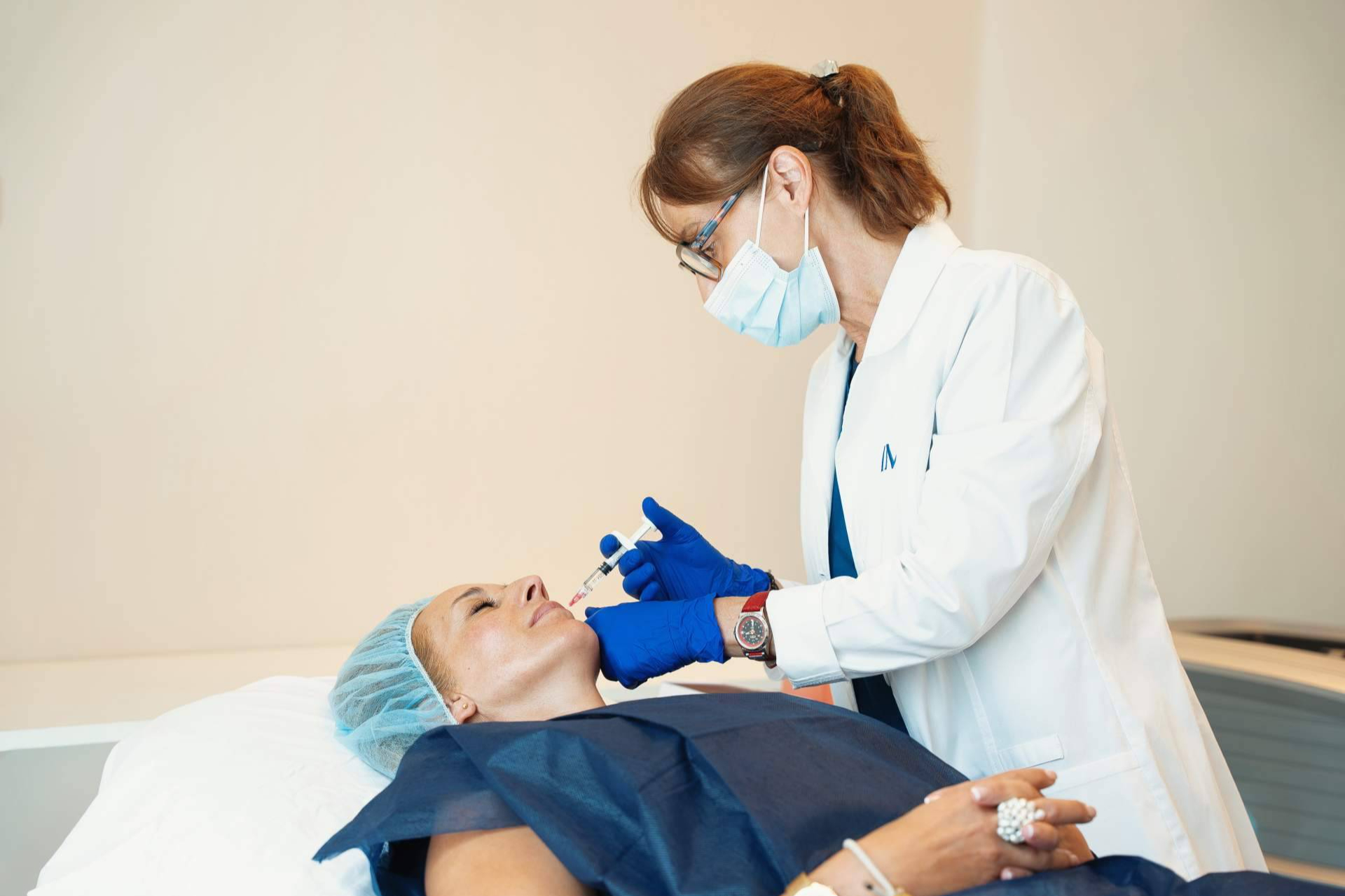 Flacidez facial; alternativas sin cirugía para restaurar la estructura del rostro y cuello