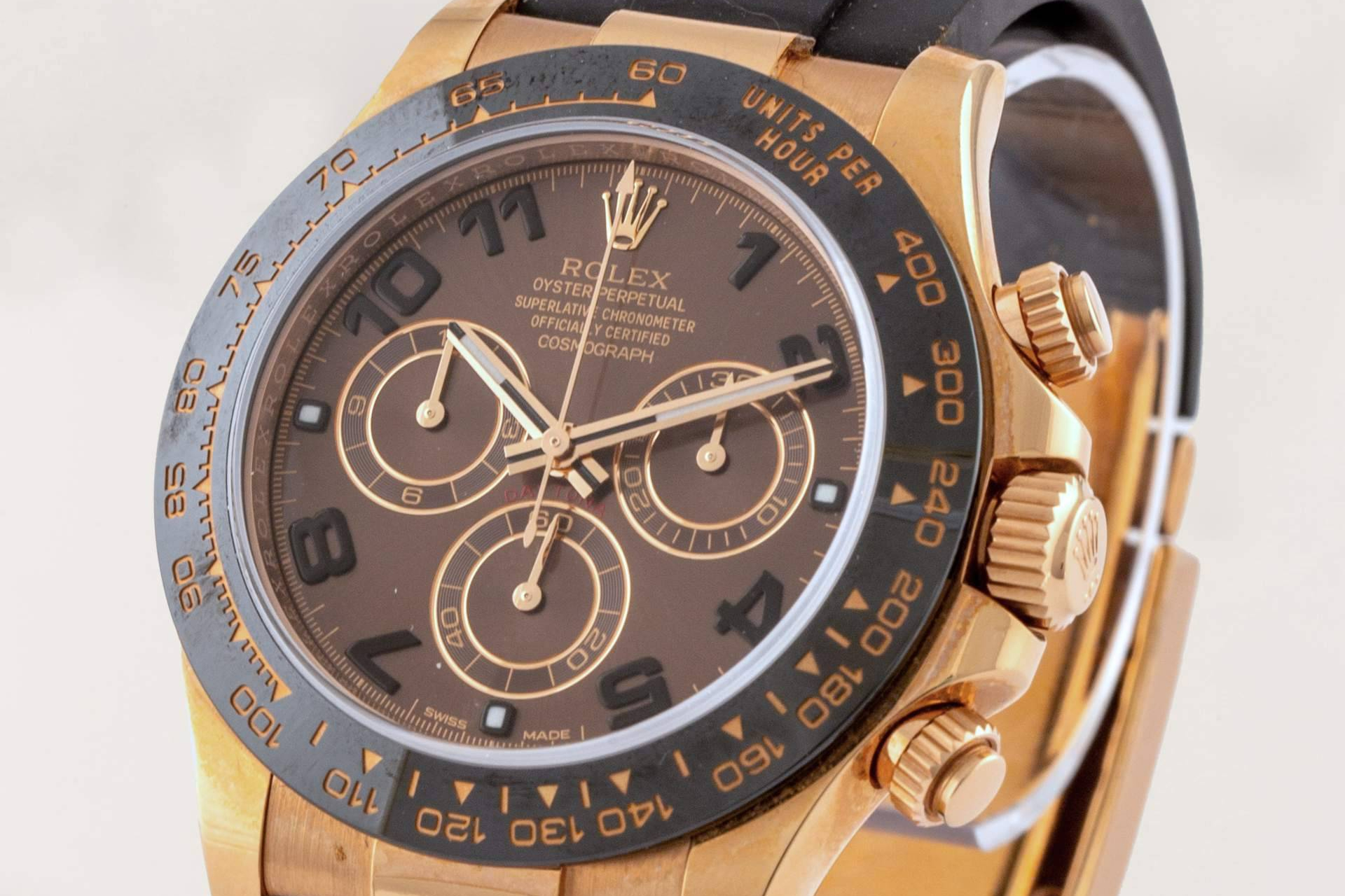 Escrapalia; cómo comprar joyas y relojes en subasta con confianza, donde el comprador fija el precio