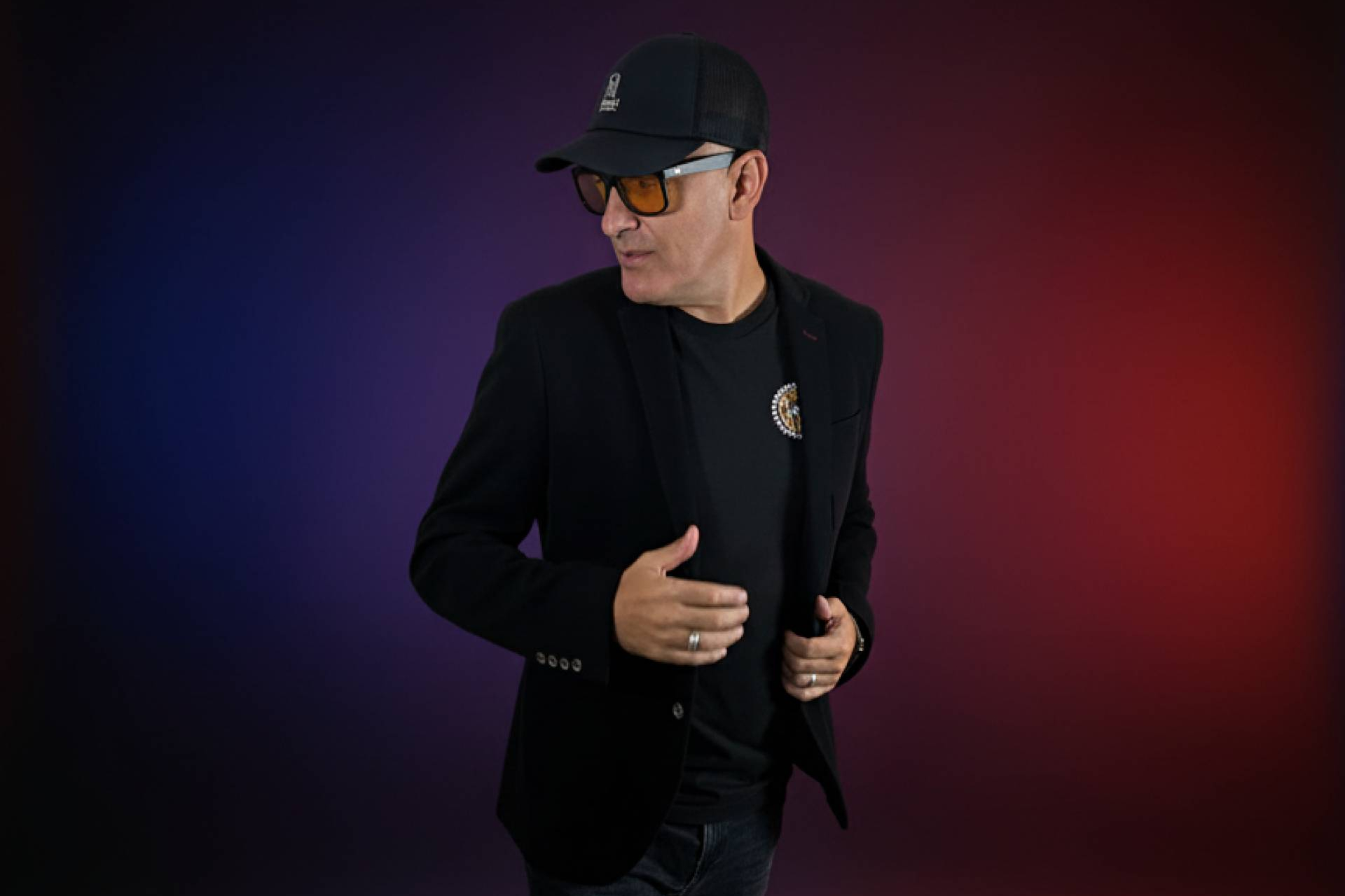 Javier Sólo presenta su nuevo tema junto a Kutxi Romero y Fernando Reincidentes
