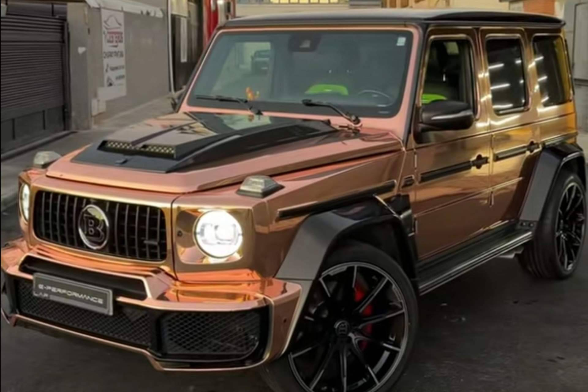 Omar Montes y su Mercedes de 'Oro Rosa' que incendia las redes; ¿exceso o genialidad?
