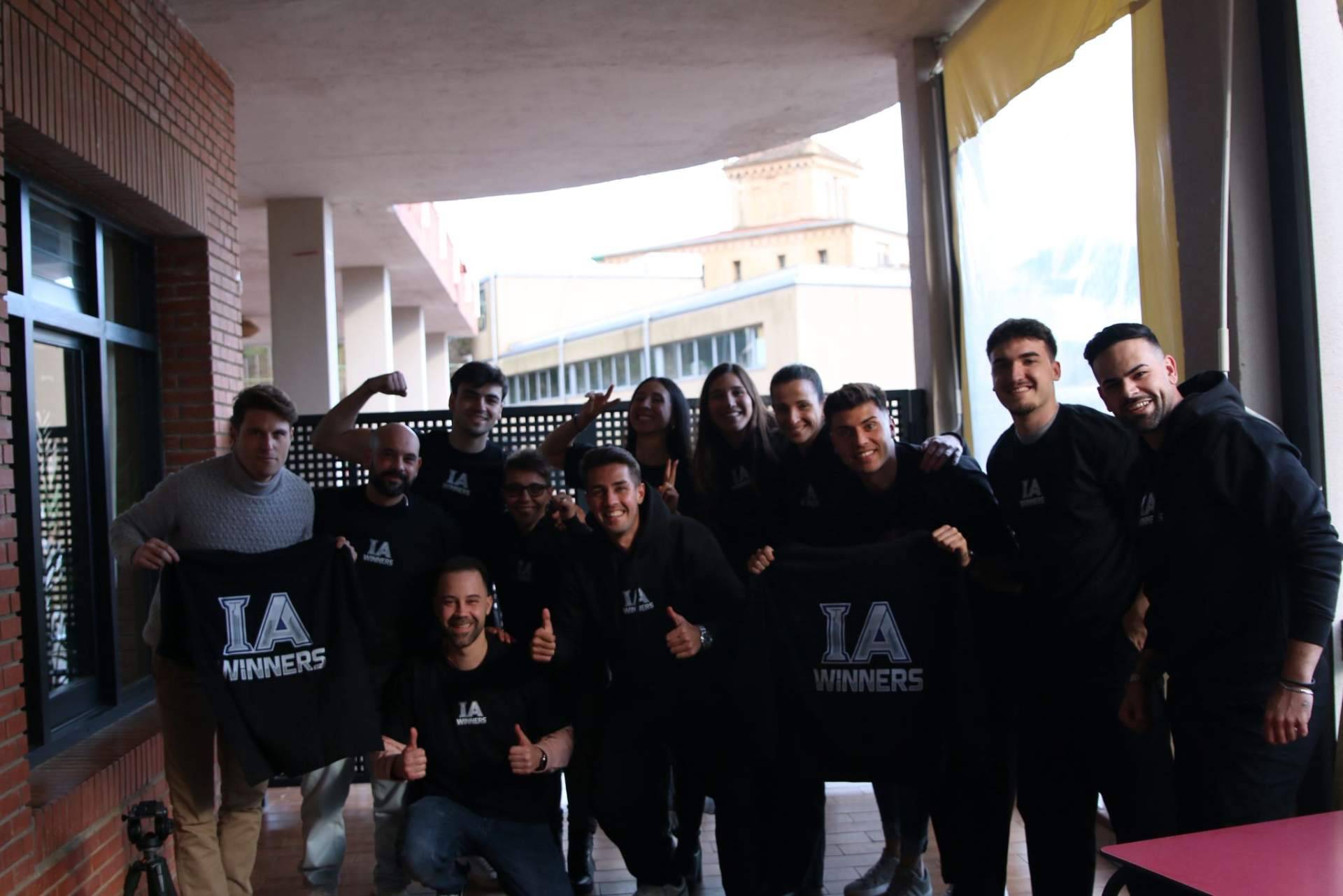Quién es Adrián Martínez y por qué su método para crear agencias de IA está dando resultados