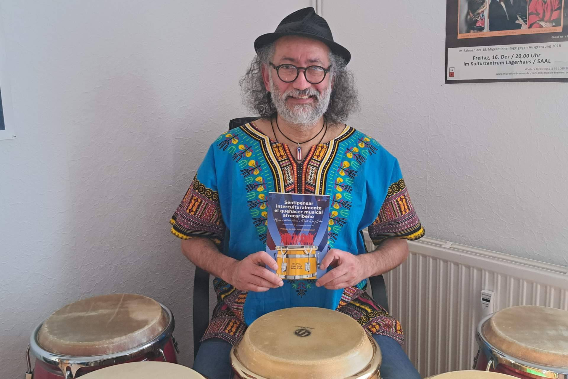 Juan José Vélez Peña publica ´Sentipensar interculturalmente el quehacer musical afrocaribeño´