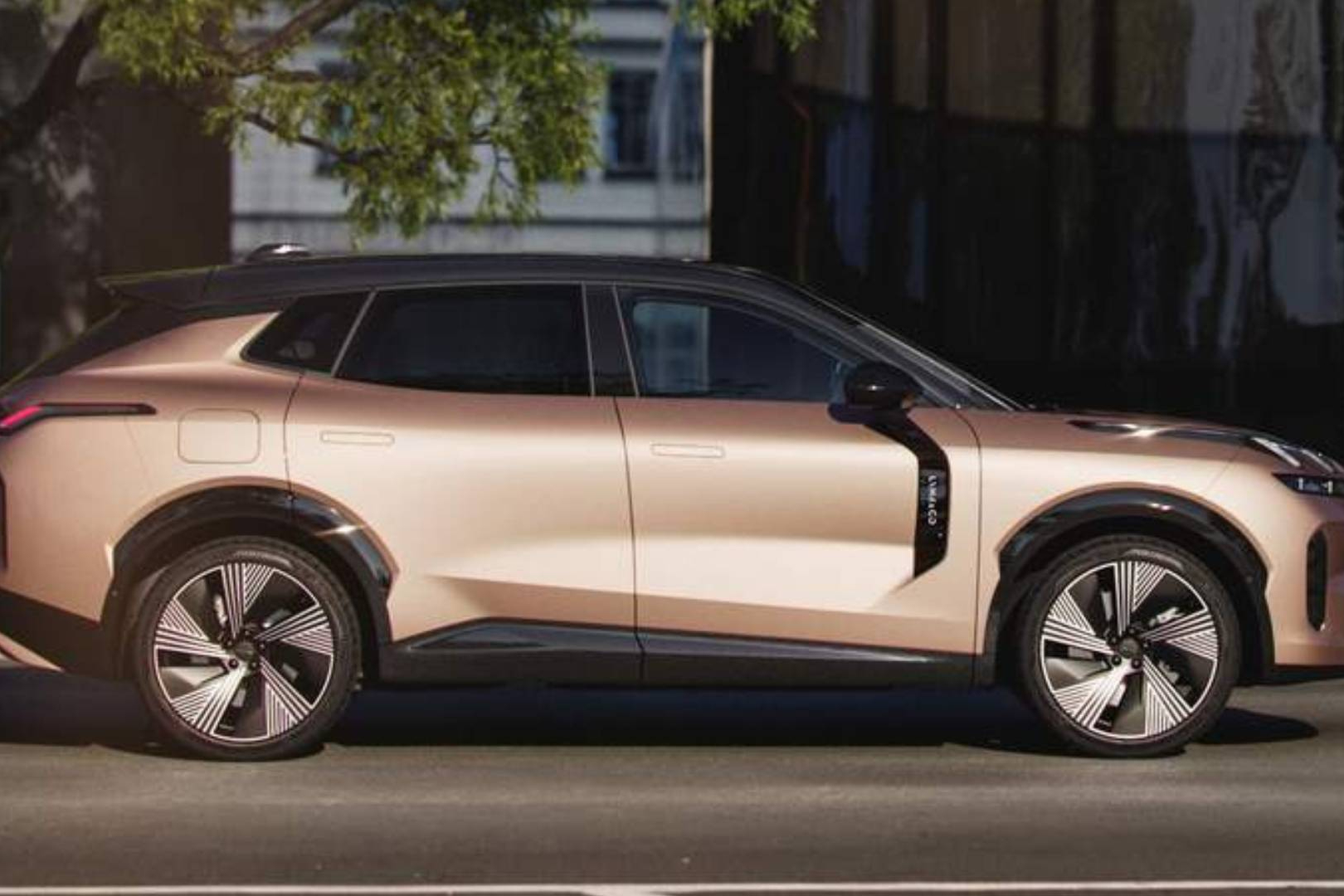 Lynk & Co refuerza su apuesta por la movilidad electrificada con los modelos 08 y 02
