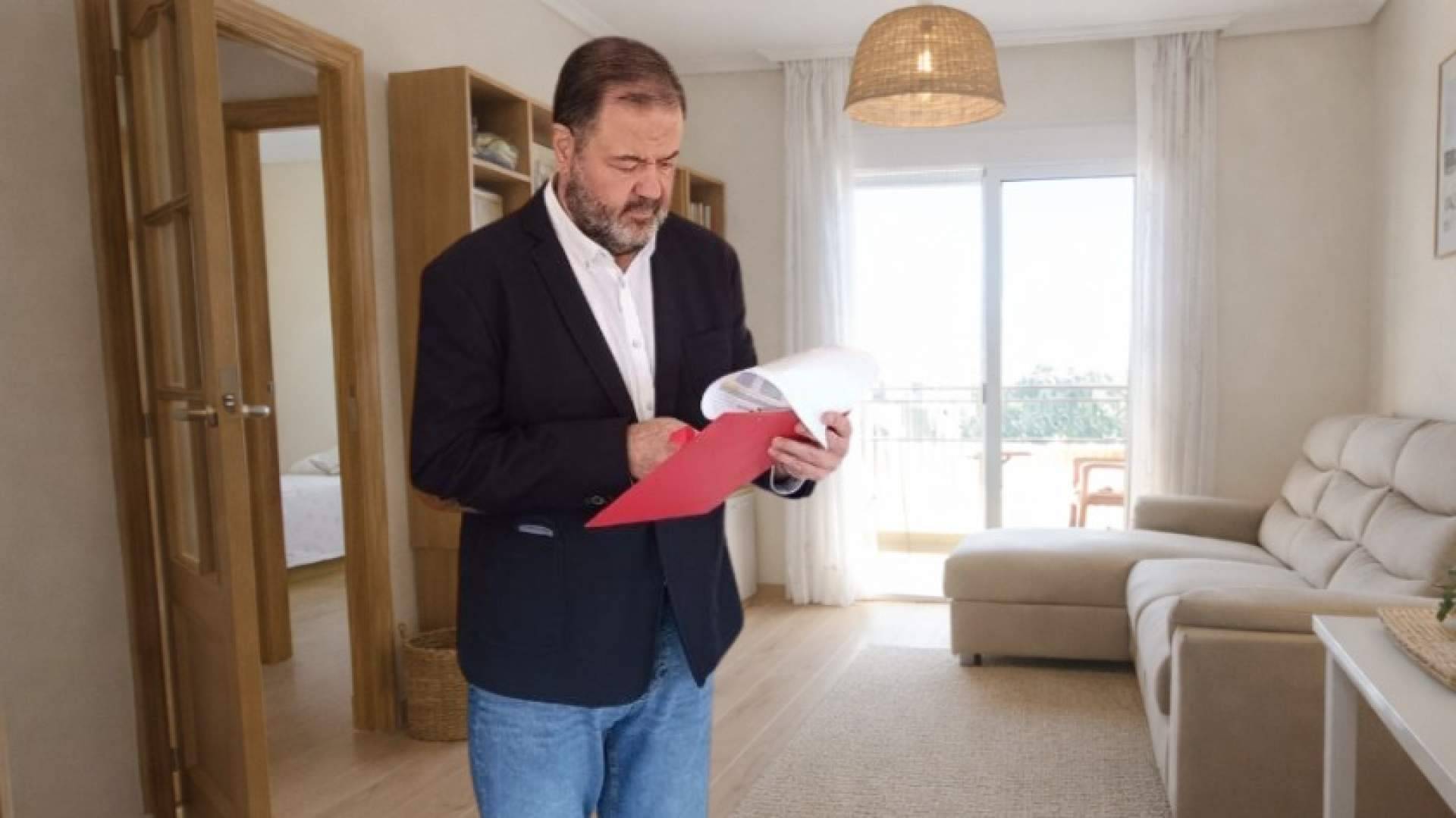 Javier Vandewalle impulsa un modelo de asesoramiento inmobiliario centrado en las personas en Aguadulce, Almería