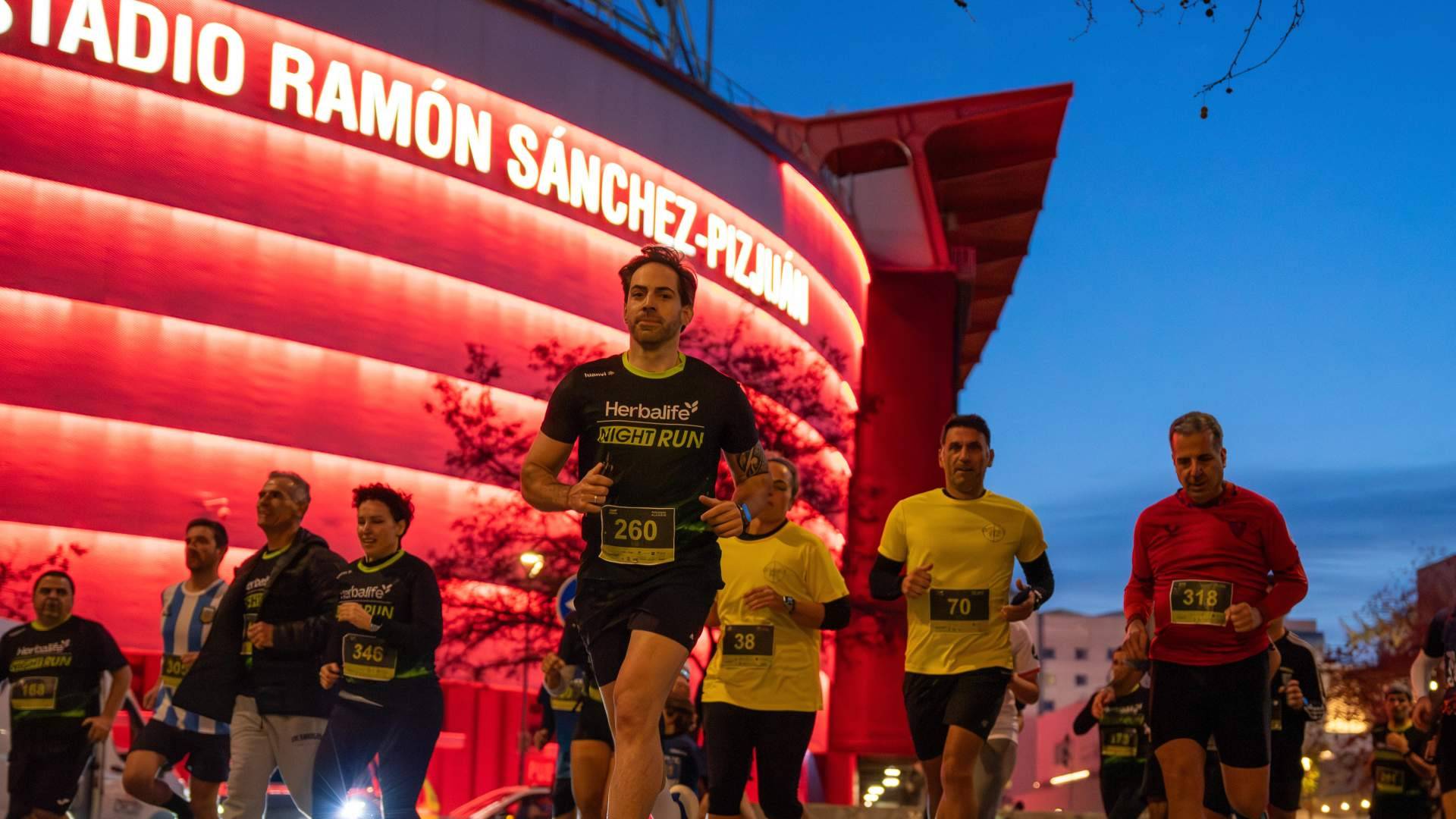 El Circuito Herbalife Night Run se consolida como un fenómeno digital en redes sociales