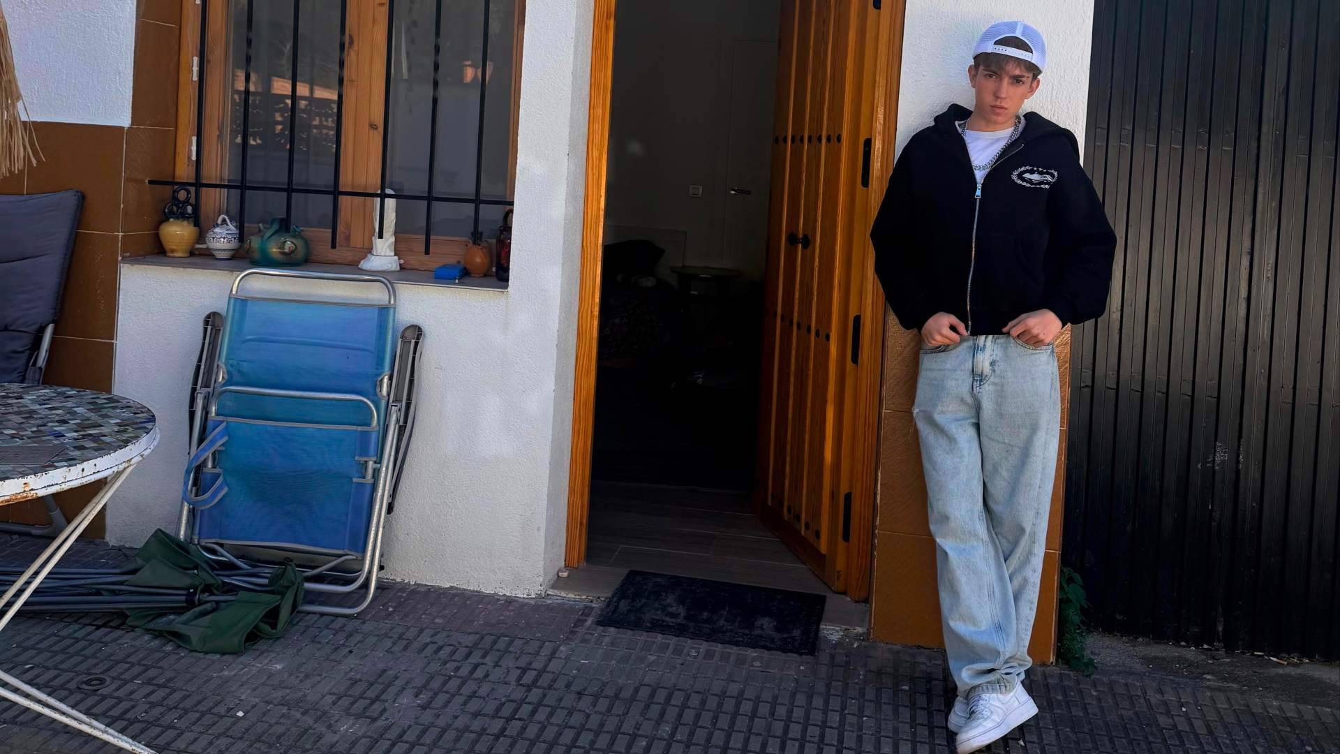 Autenticidad, evolución y ambición; así es '909', el nuevo trabajo de LIL JAN