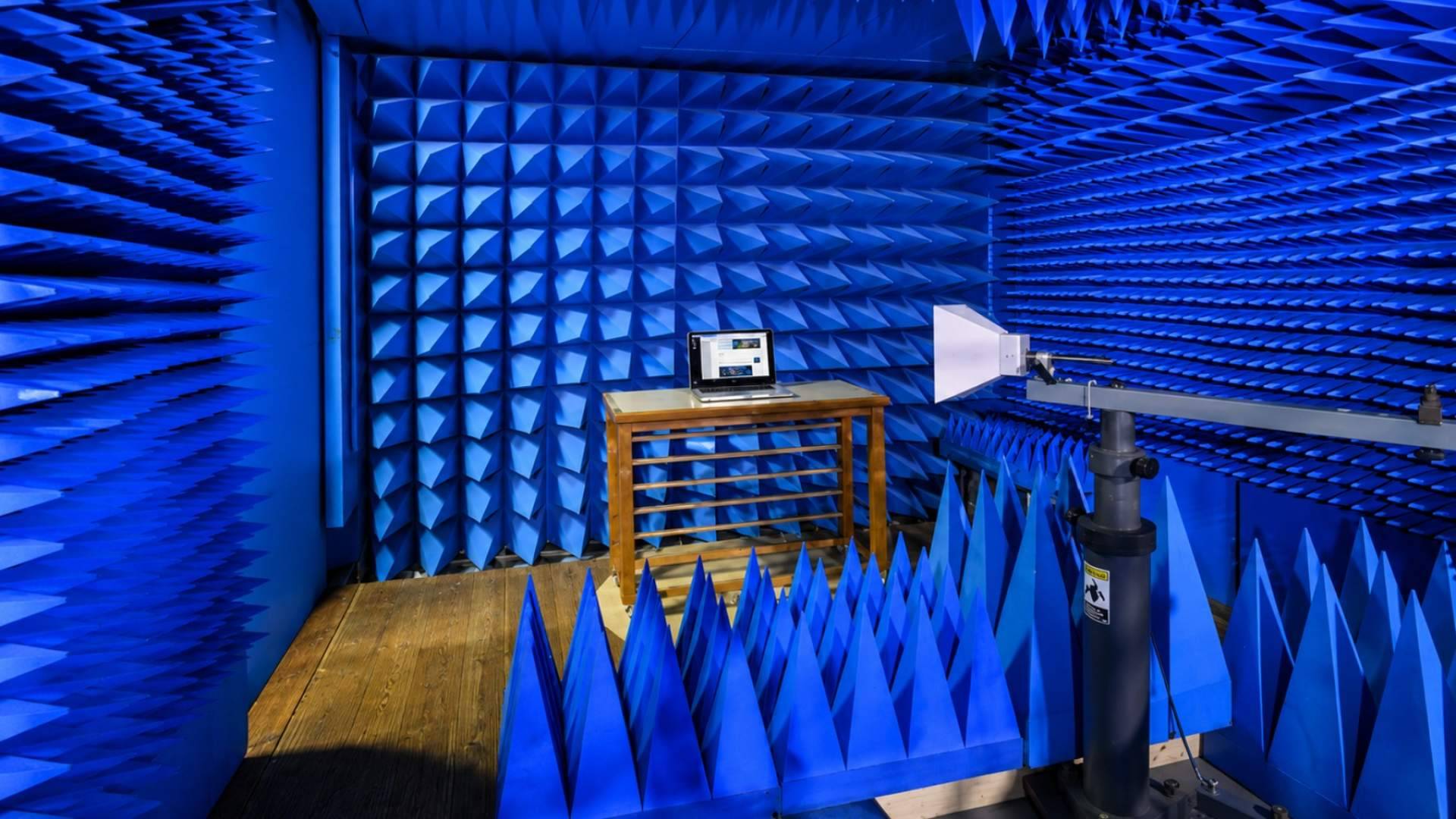 Por qué los laboratorios EMC son clave antes de comercializar un producto electrónico en Europa