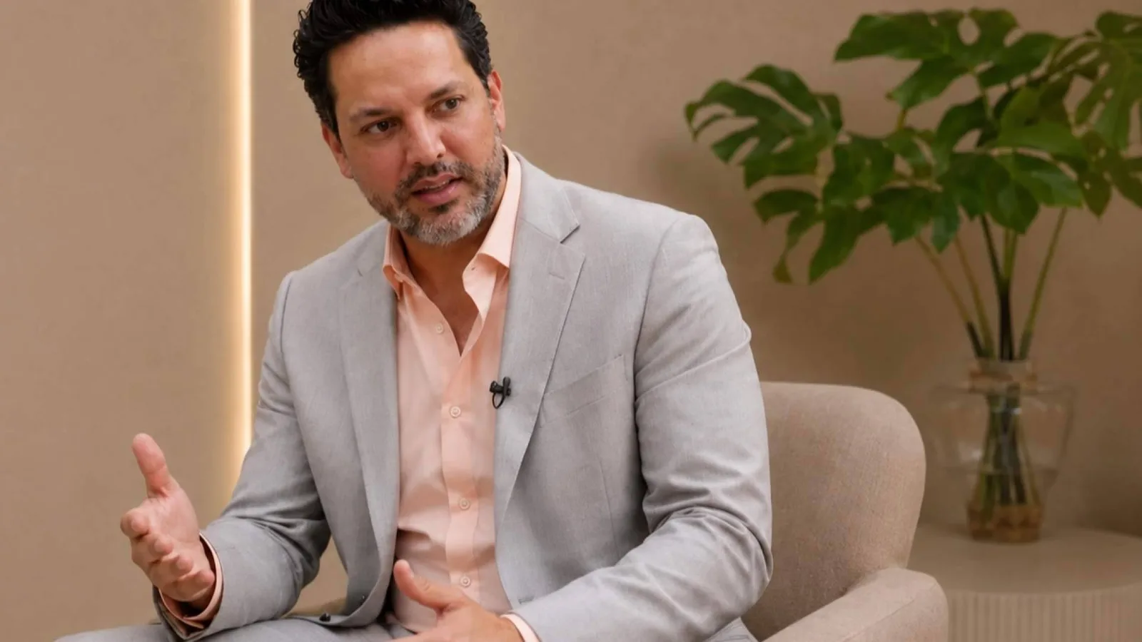 Qué enseña la cara Ozempic sobre la cultura del resultado inmediato, según el Dr. Máximo Evia