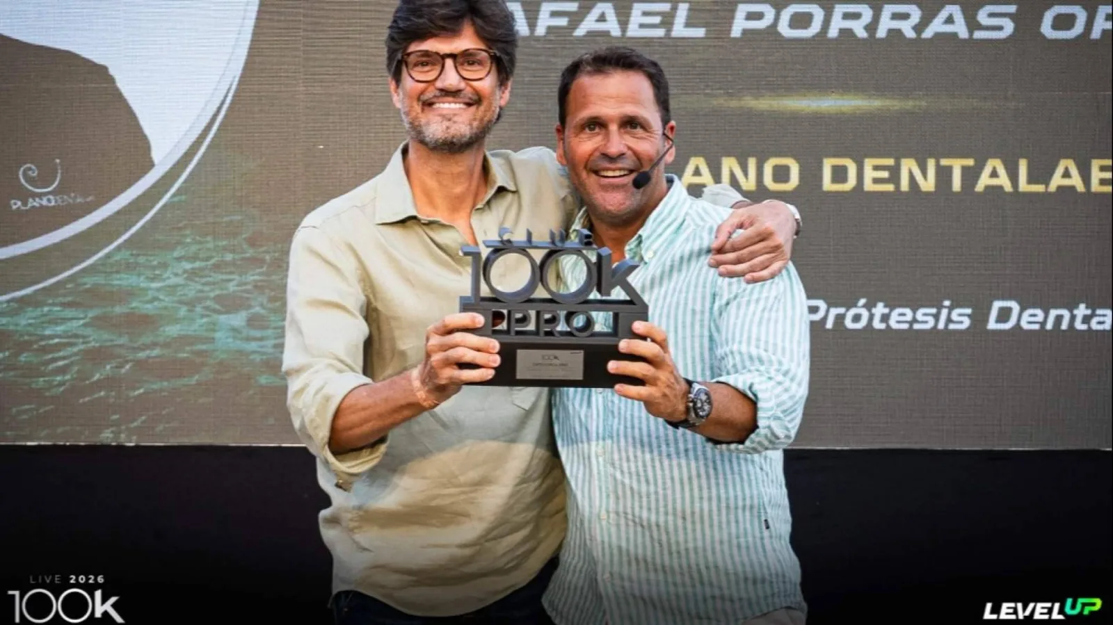 El protésico dental cordobés Rafael Porras entra en el Club 100K con Plano Dentalab