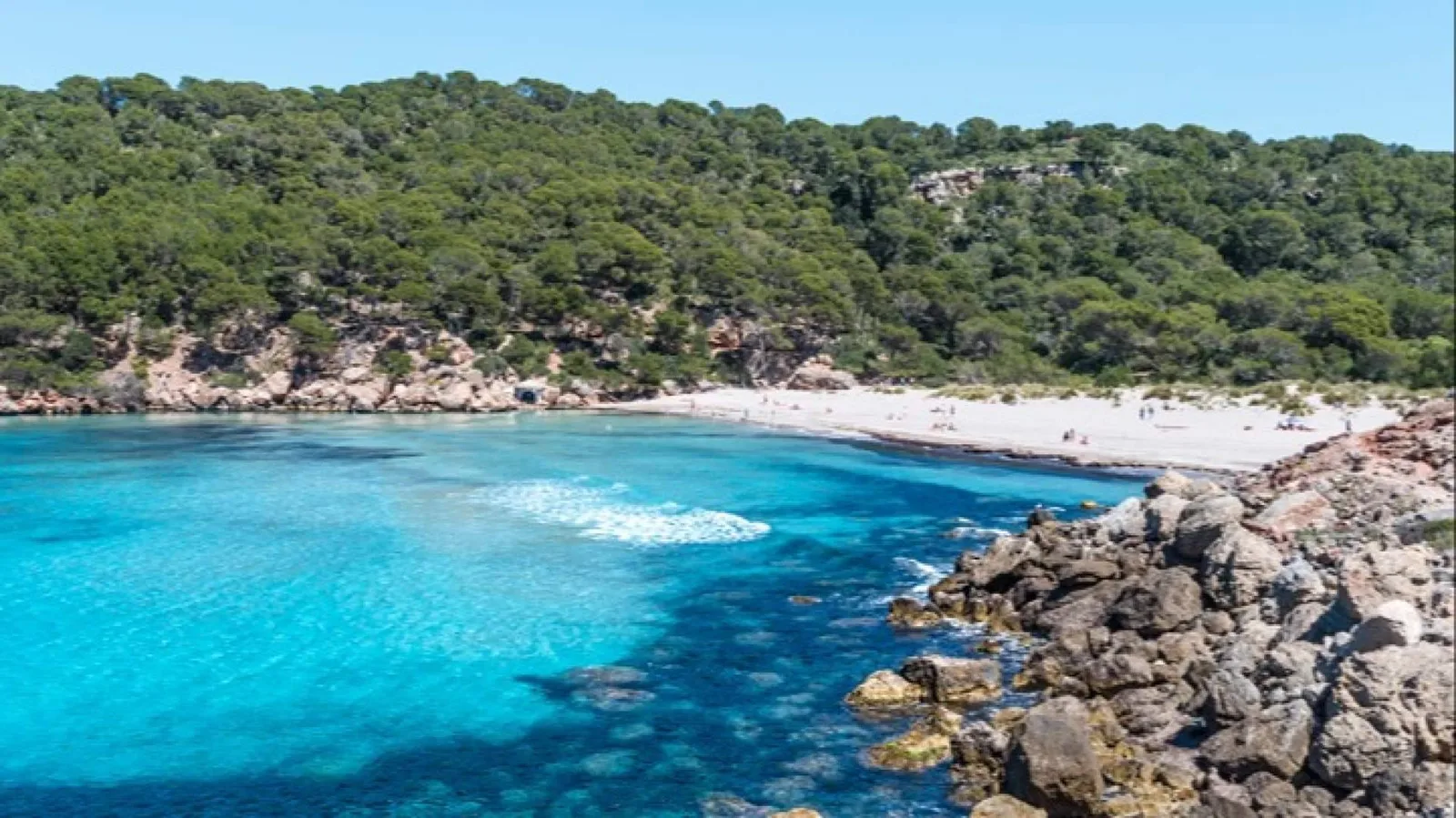 Menorca vuelve a situarse entre los destinos de playa más deseados del verano
